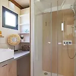 Zecamping 3 Dog Friendly Avec Piscine Dans Un Environnement Calme Camping 3*