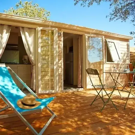 Zecamping 3 Dog Friendly Avec Piscine Dans Un Environnement Calme Junas