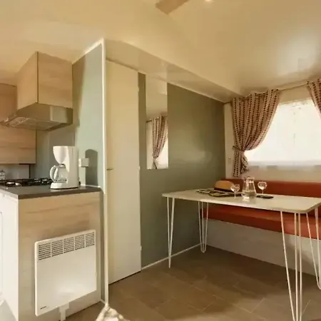 3 Etoiles - Piscine - Ccbefeg Κάμπινγκ Junas