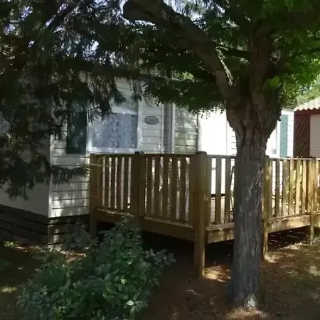 Zecamping 3 Dog Friendly Avec Piscine Dans Un Environnement Calme Parque de Campismo Junas