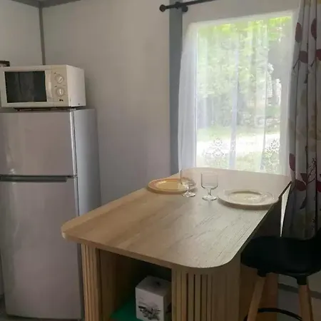 Zecamping 3 Dog Friendly Avec Piscine Dans Un Environnement Calme 3*