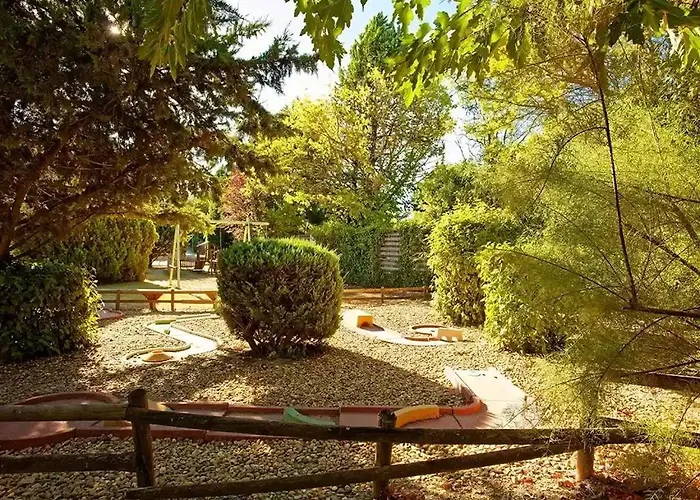 キャンプ場 Zecamping 3 Dog Friendly Avec Piscine Dans Un Environnement Calme Junas