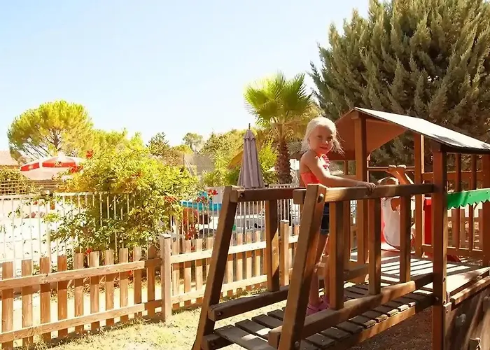 3 Etoiles - Piscine - Ccbefeg 3*