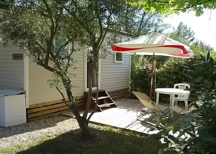 キャンプ場 Zecamping 3 Dog Friendly Avec Piscine Dans Un Environnement Calme 3*