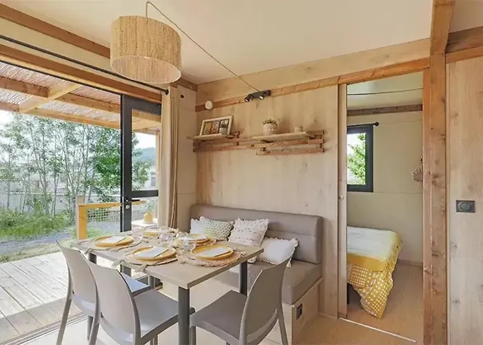 Κάμπινγκ 3 Etoiles - Piscine - Ccbefeg Junas